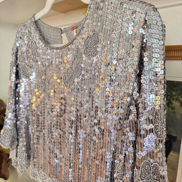 Free People Shine So Bright Top Sequins size Small - Picture 7 of 10
